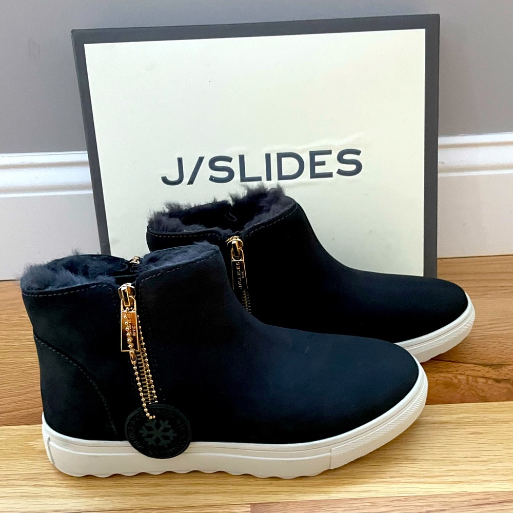J/Slides Poppy Waterproof Bootie Navy Size 7.5